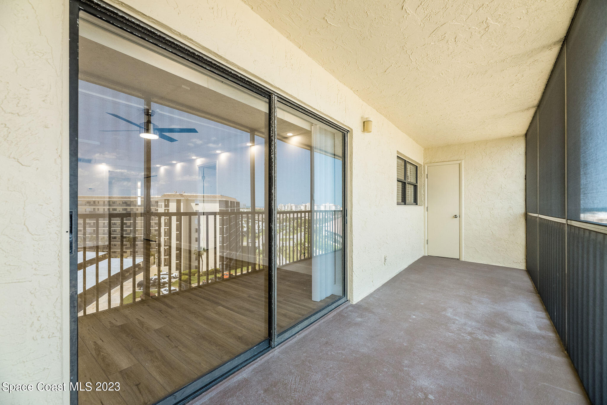 500 Palm Springs Boulevard, 807