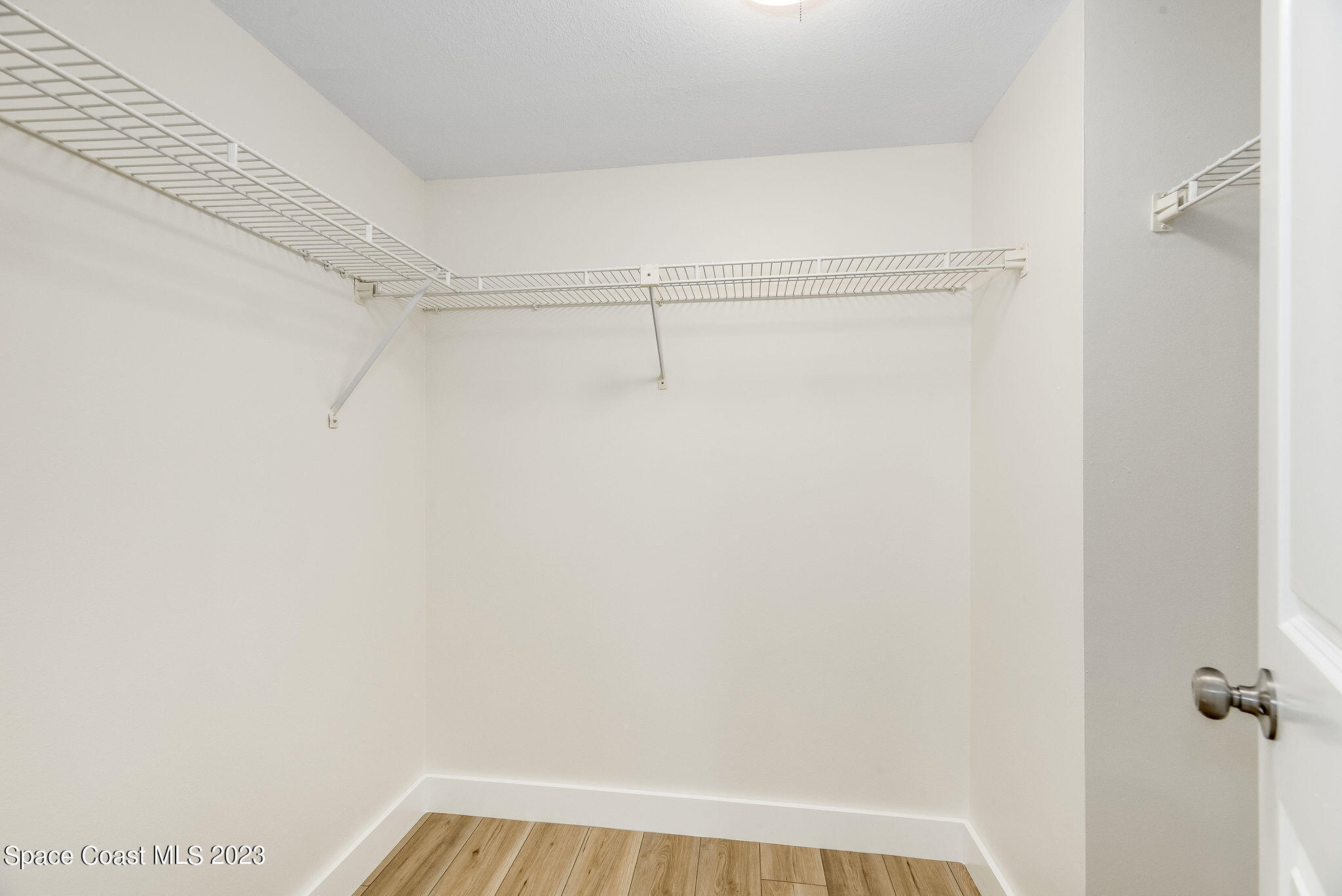 500 Palm Springs Boulevard, 807