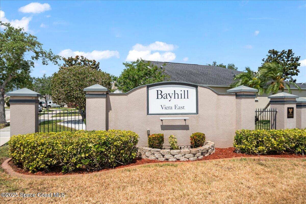 1925 Bayhill Drive