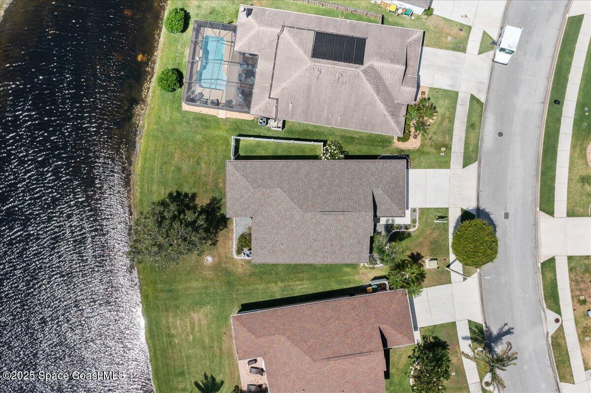 1925 Bayhill Drive