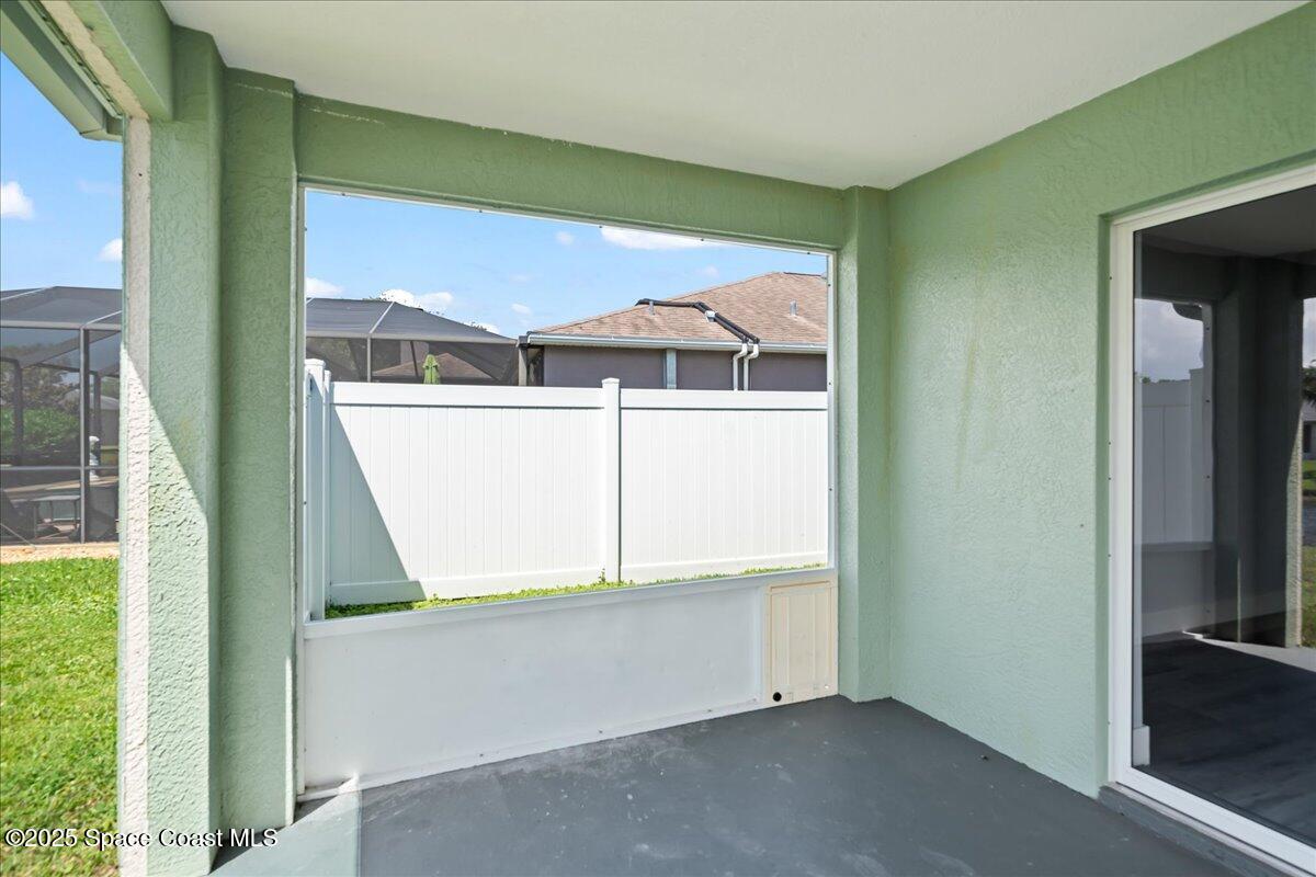 1925 Bayhill Drive
