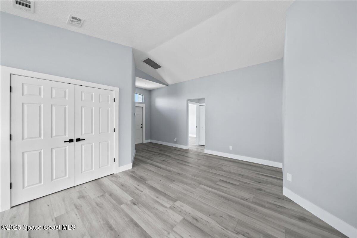 1925 Bayhill Drive