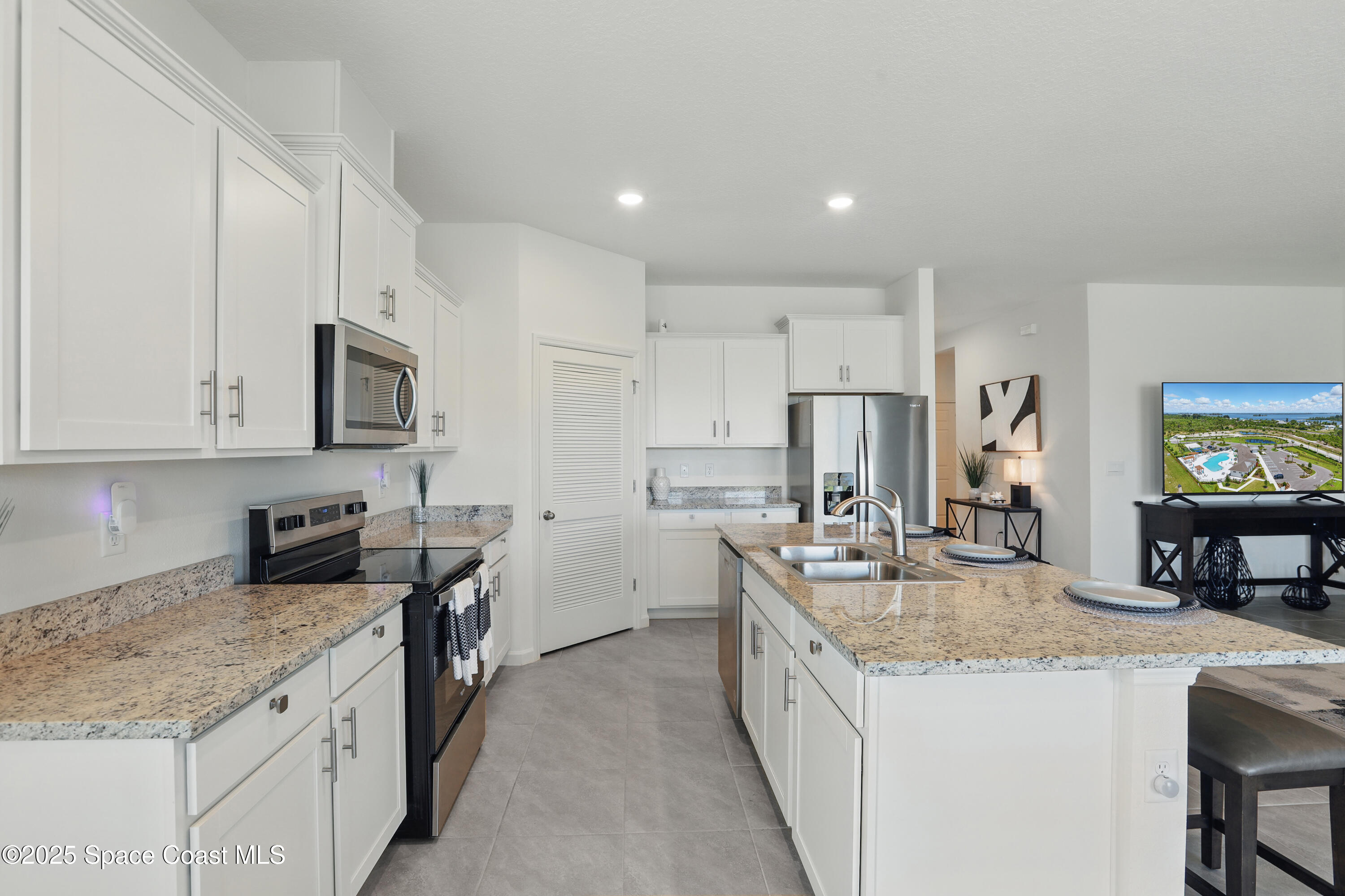 5358 Waterfall Place