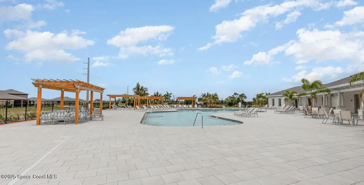 5358 Waterfall Place