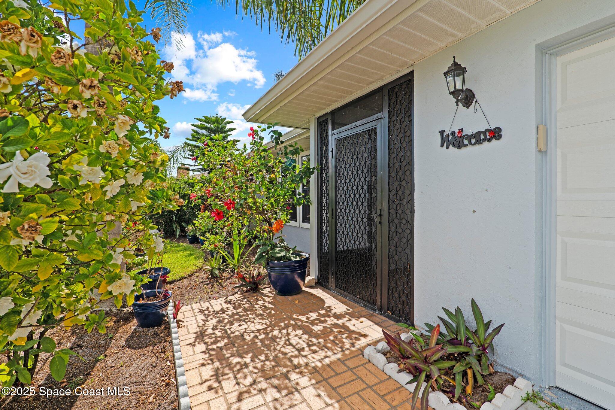 2033 Thistle Drive