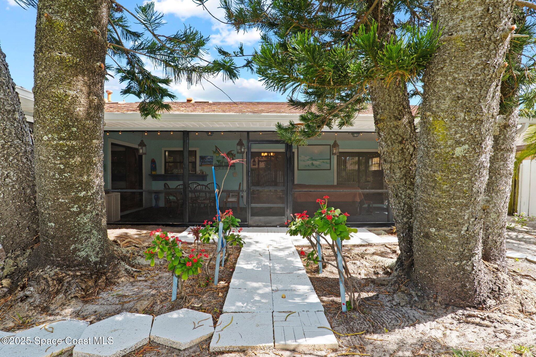 2033 Thistle Drive