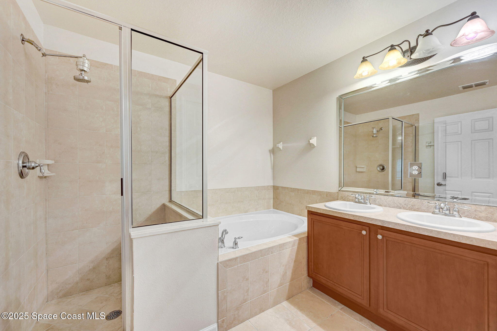3202 Arden Circle