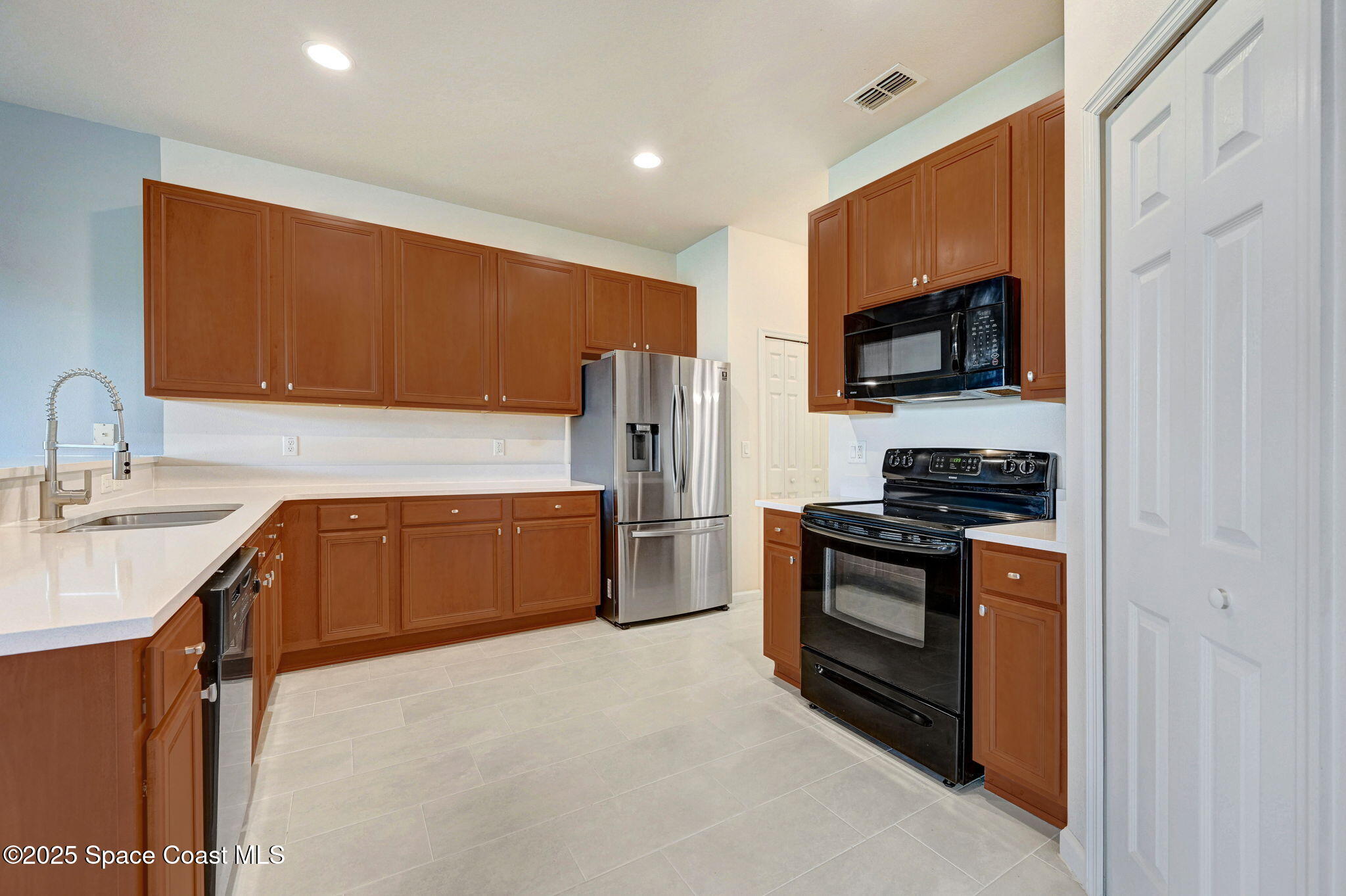 3202 Arden Circle