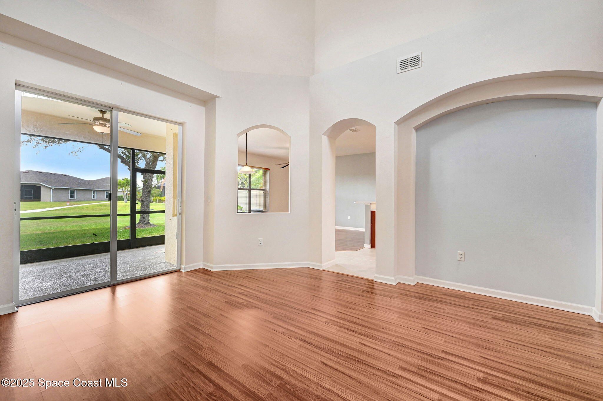 3202 Arden Circle