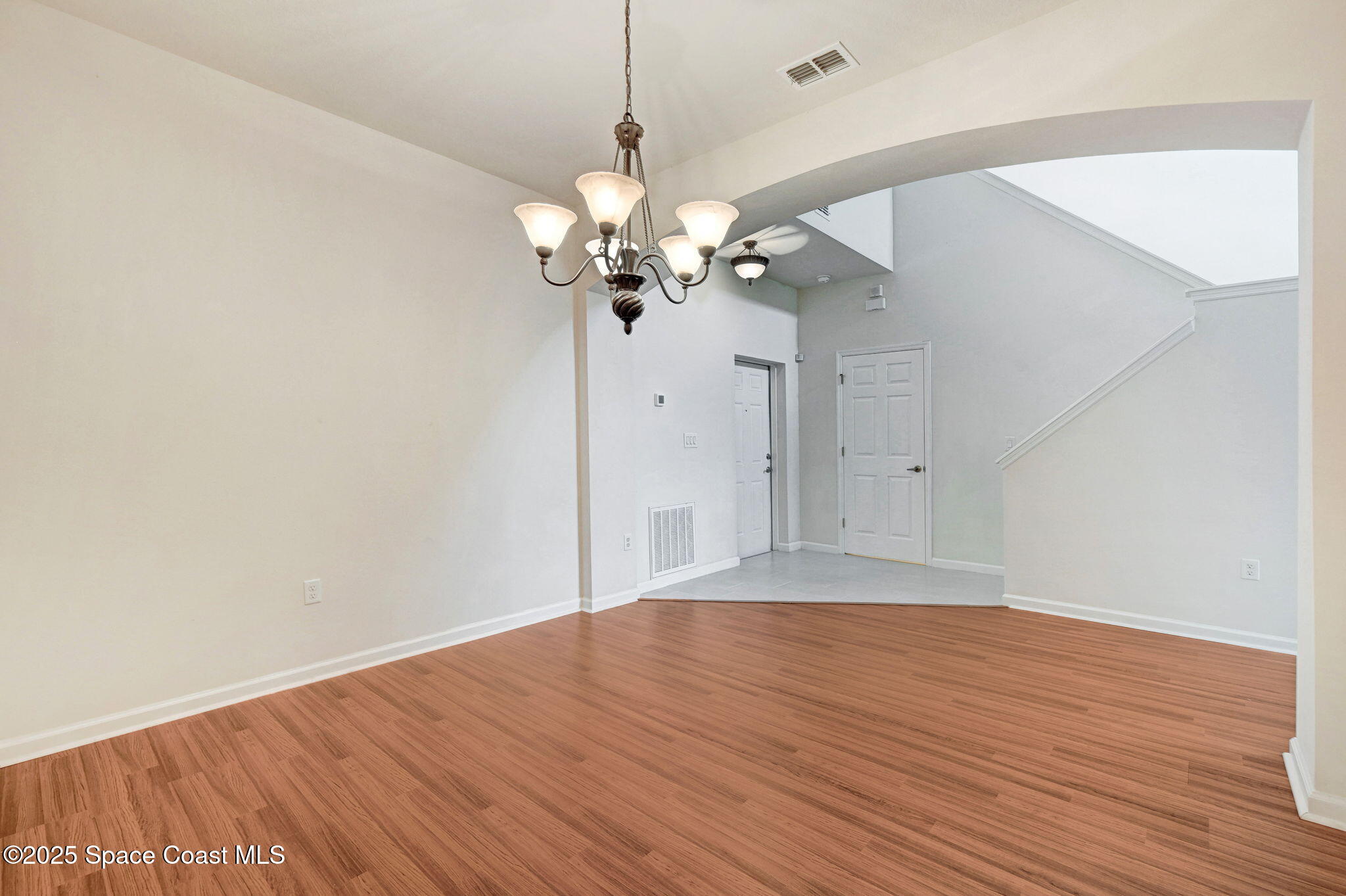 3202 Arden Circle