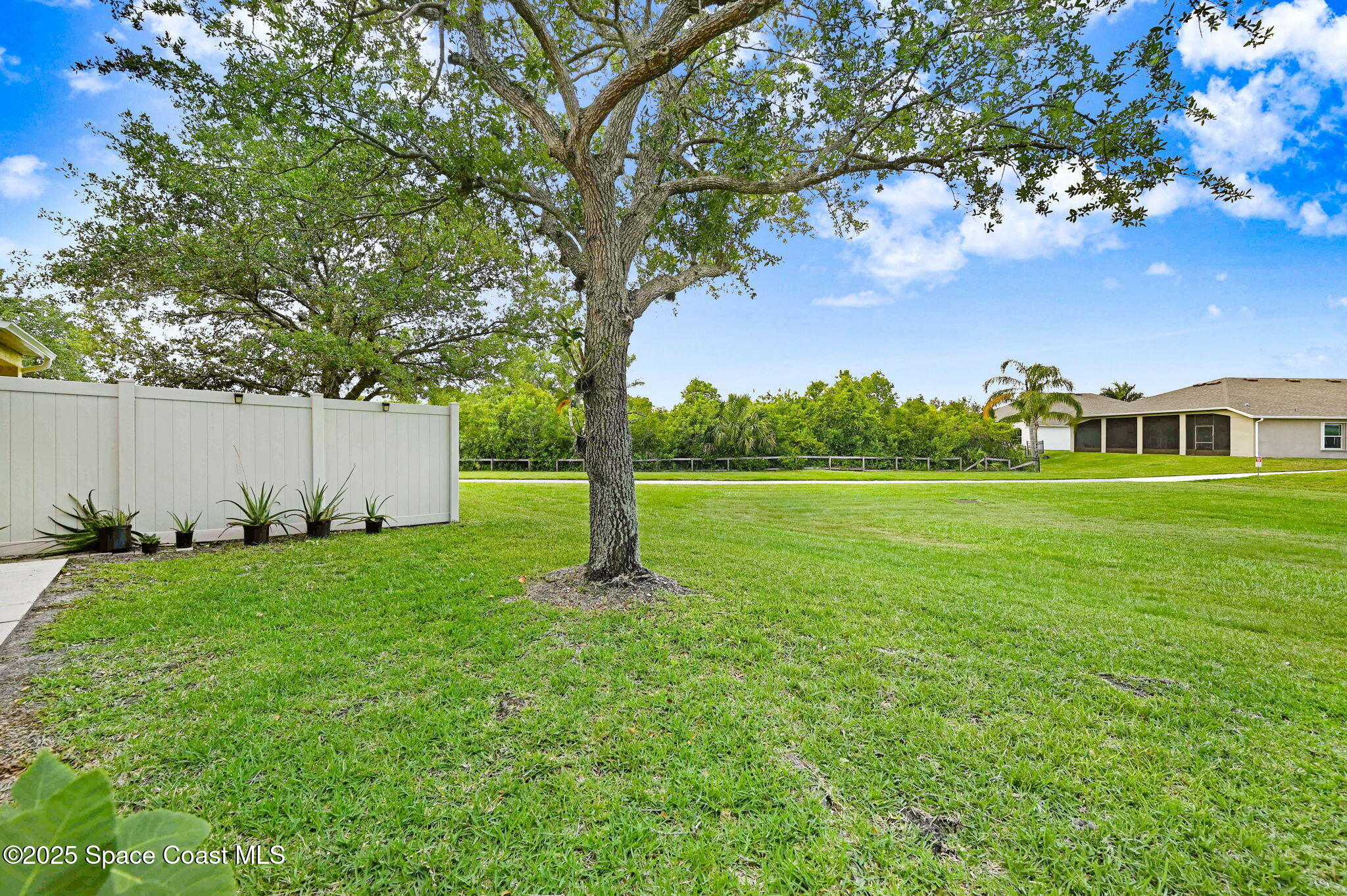 3202 Arden Circle