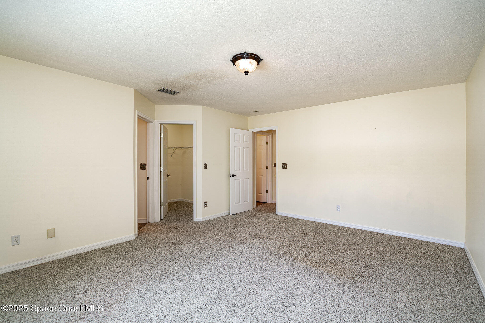111 Plover Lane, 3-35