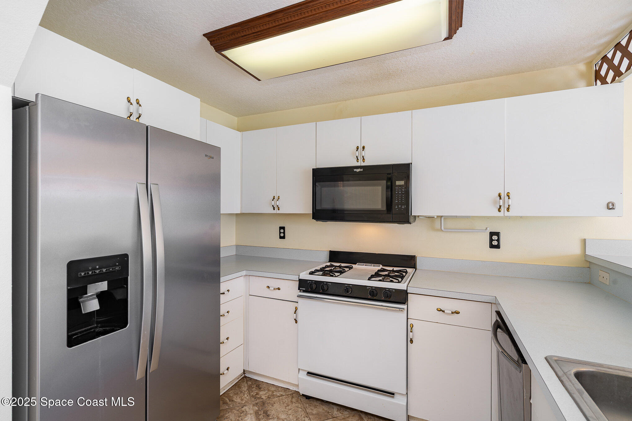 111 Plover Lane, 3-35