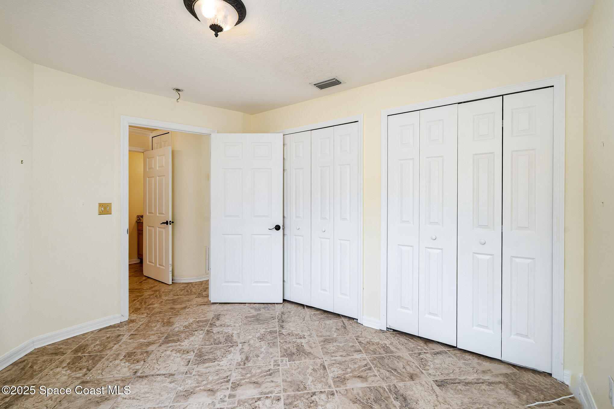 111 Plover Lane, 3-35