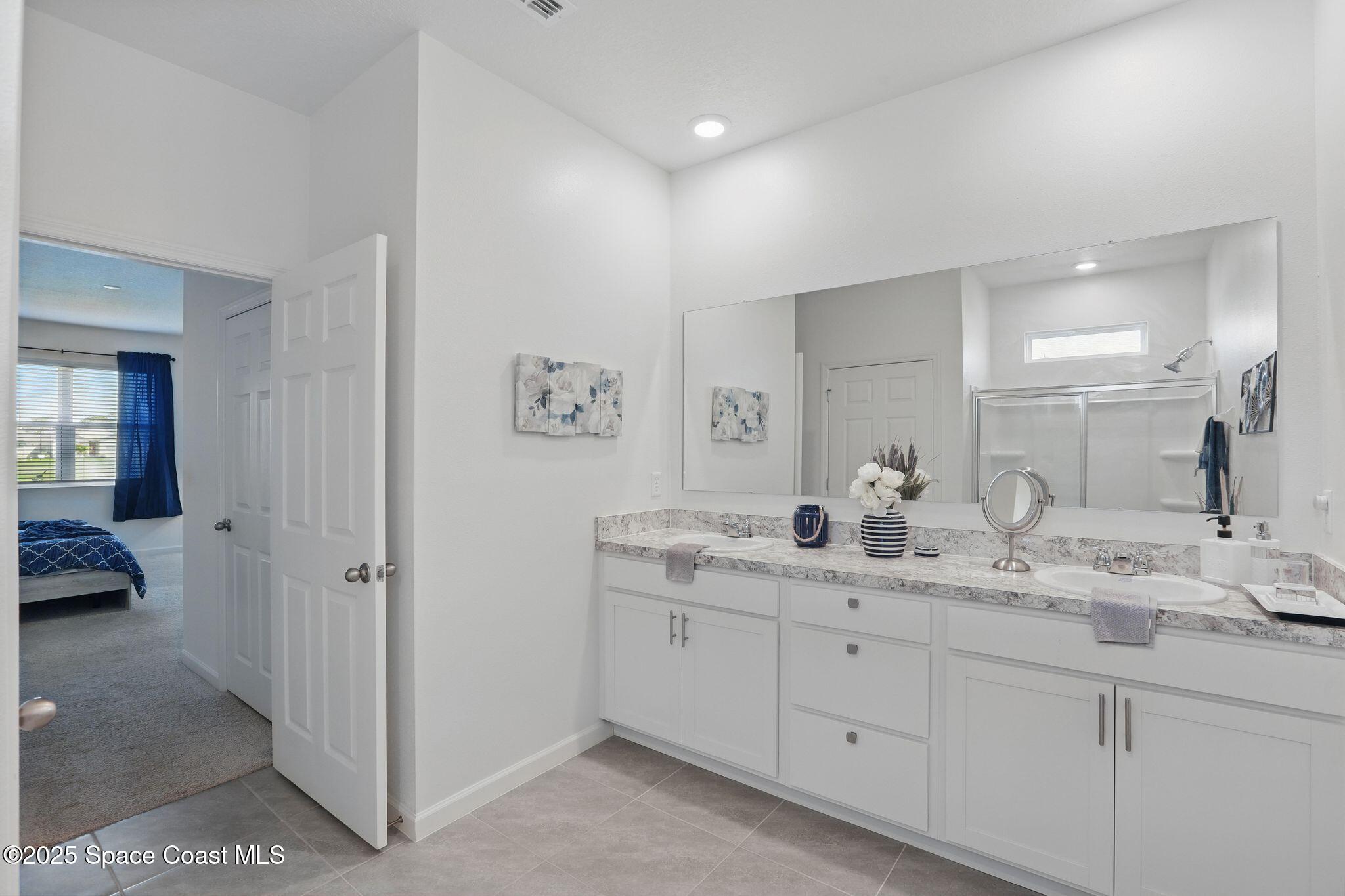 5358 Waterfall Place
