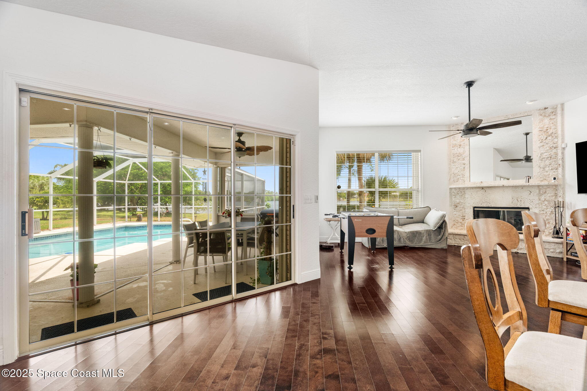 405 Lake View Lane