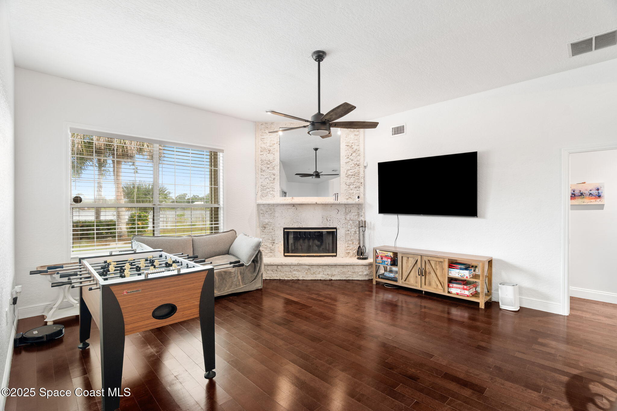 405 Lake View Lane