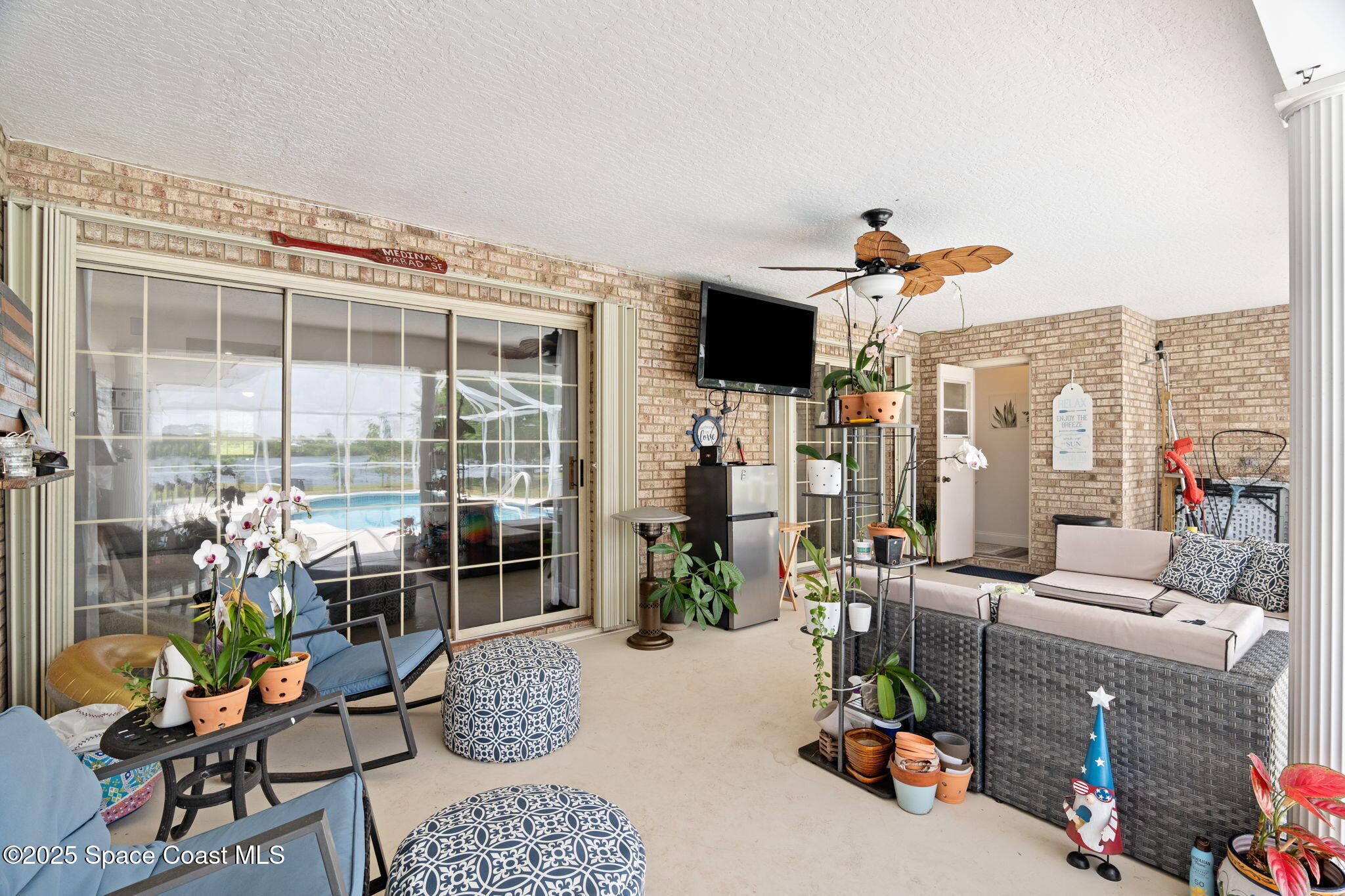 405 Lake View Lane