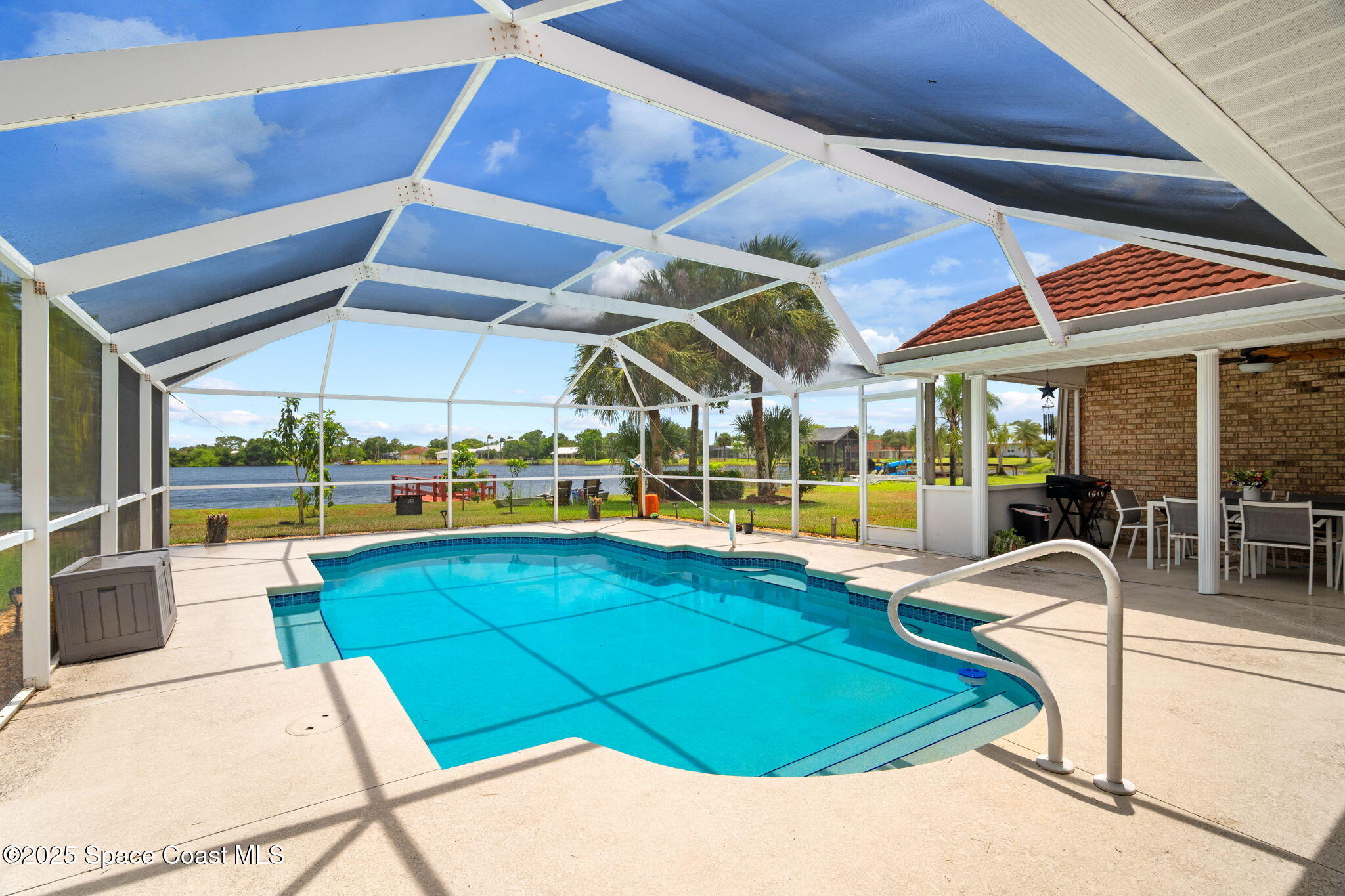 405 Lake View Lane