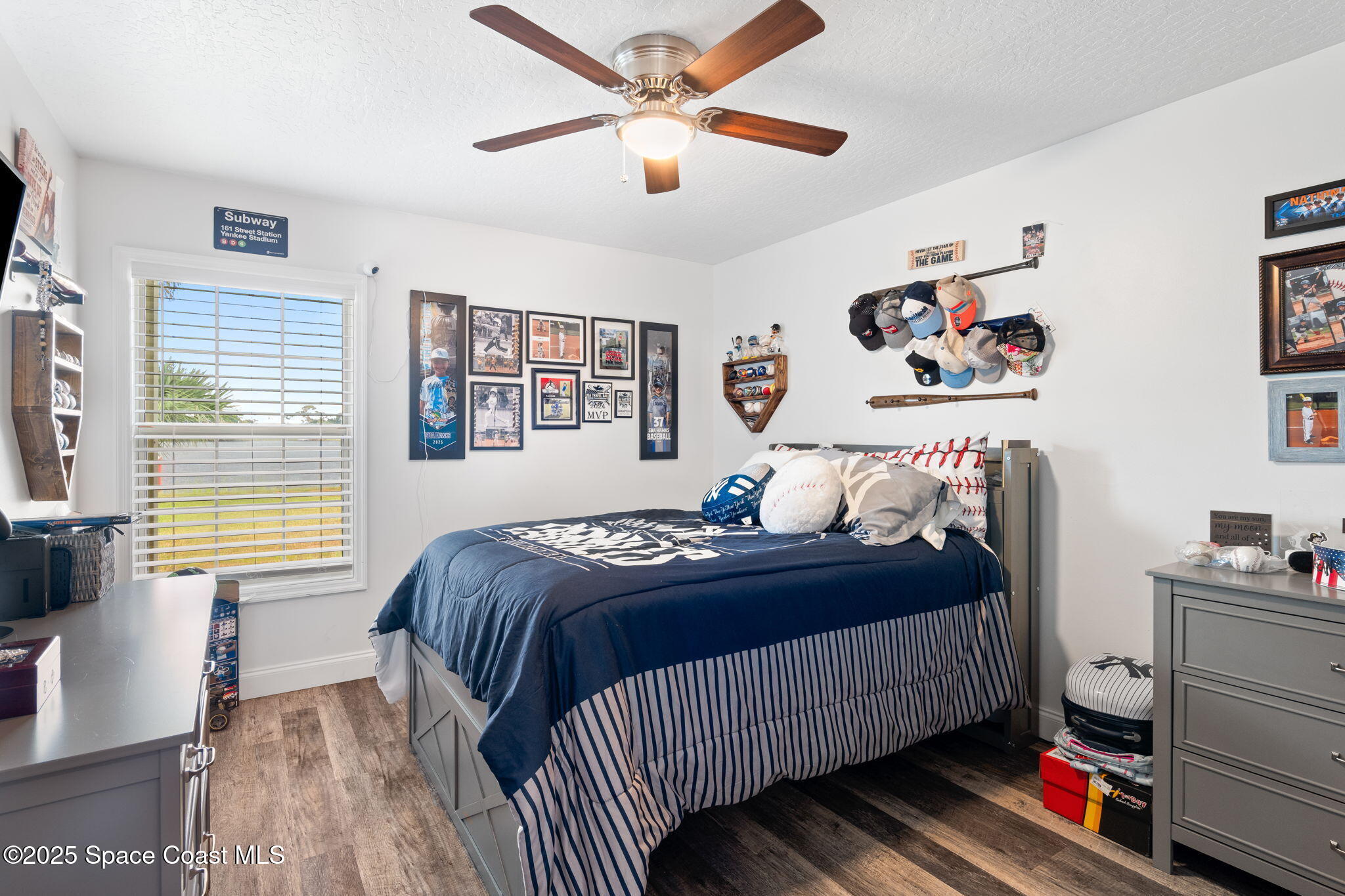 405 Lake View Lane