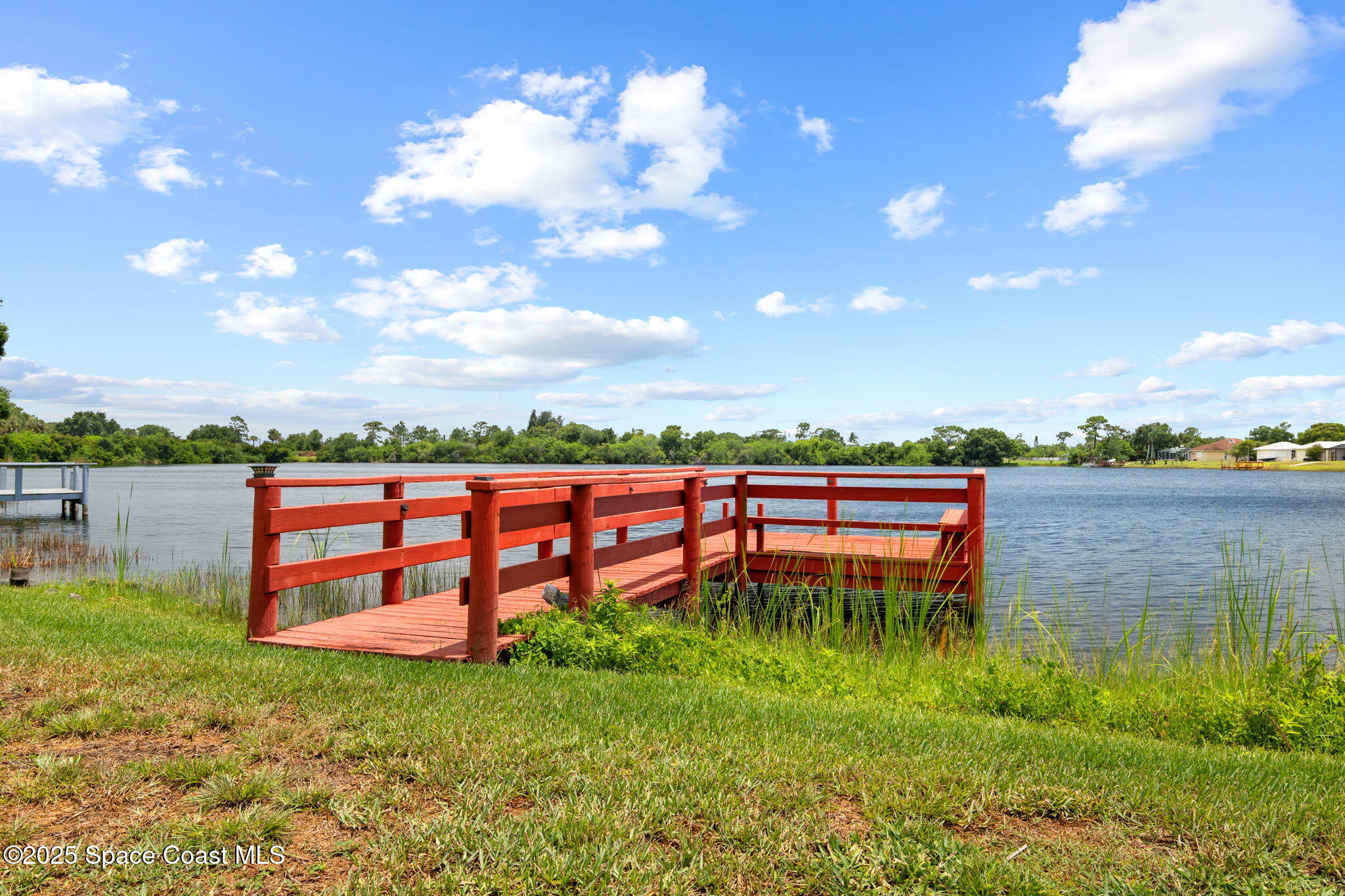 405 Lake View Lane