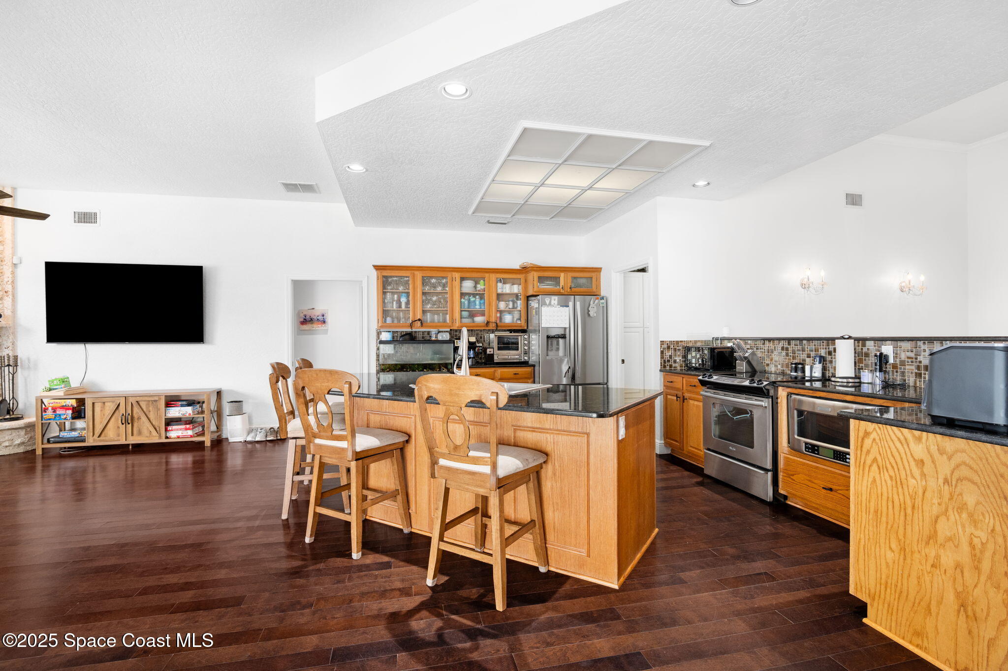 405 Lake View Lane