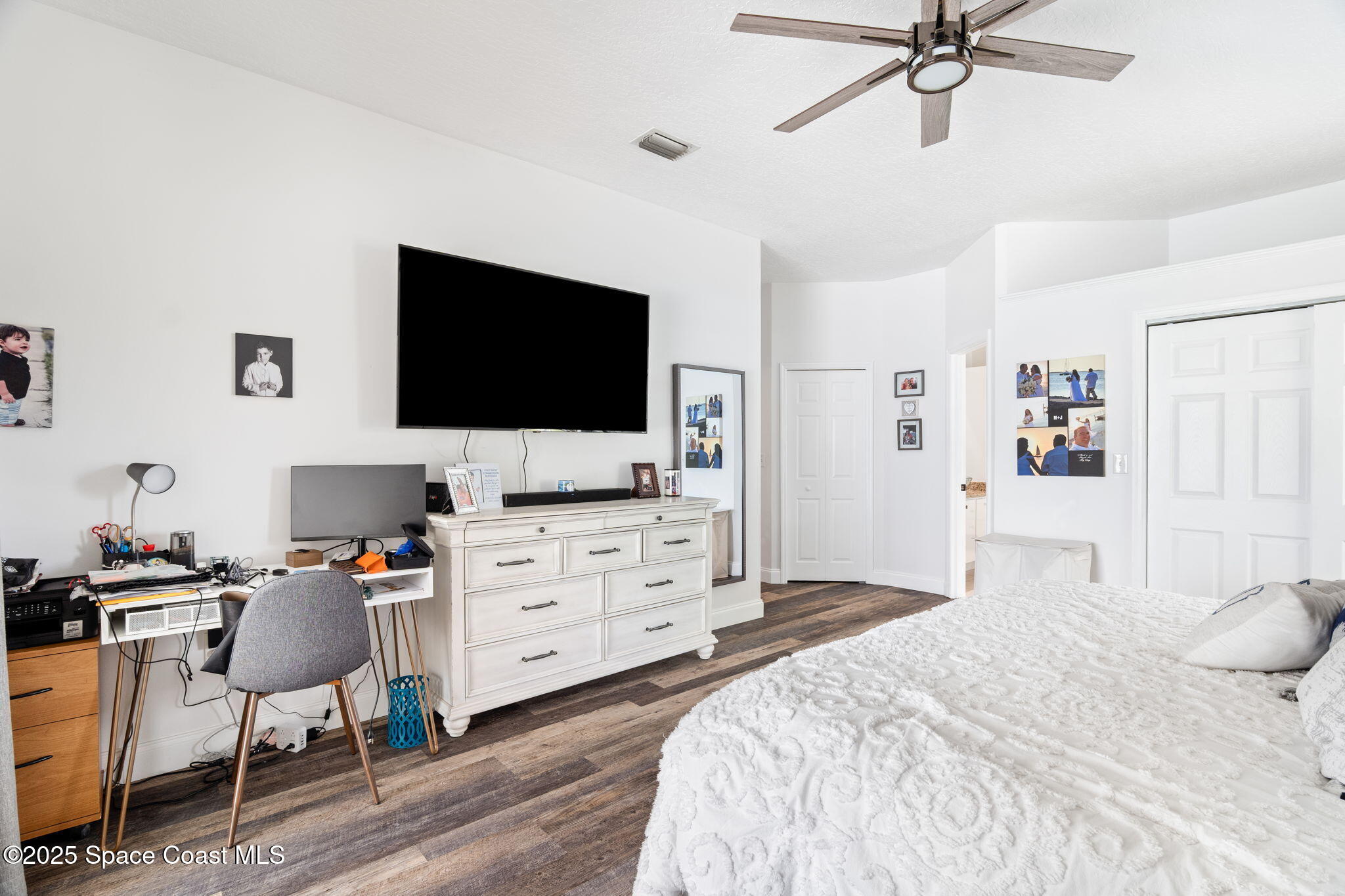 405 Lake View Lane