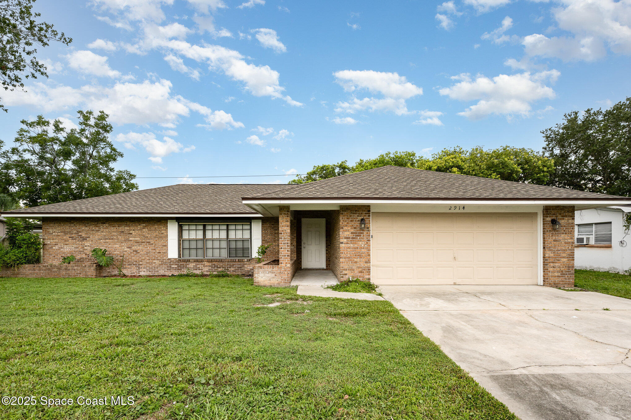 2914 Kosuth Road NE