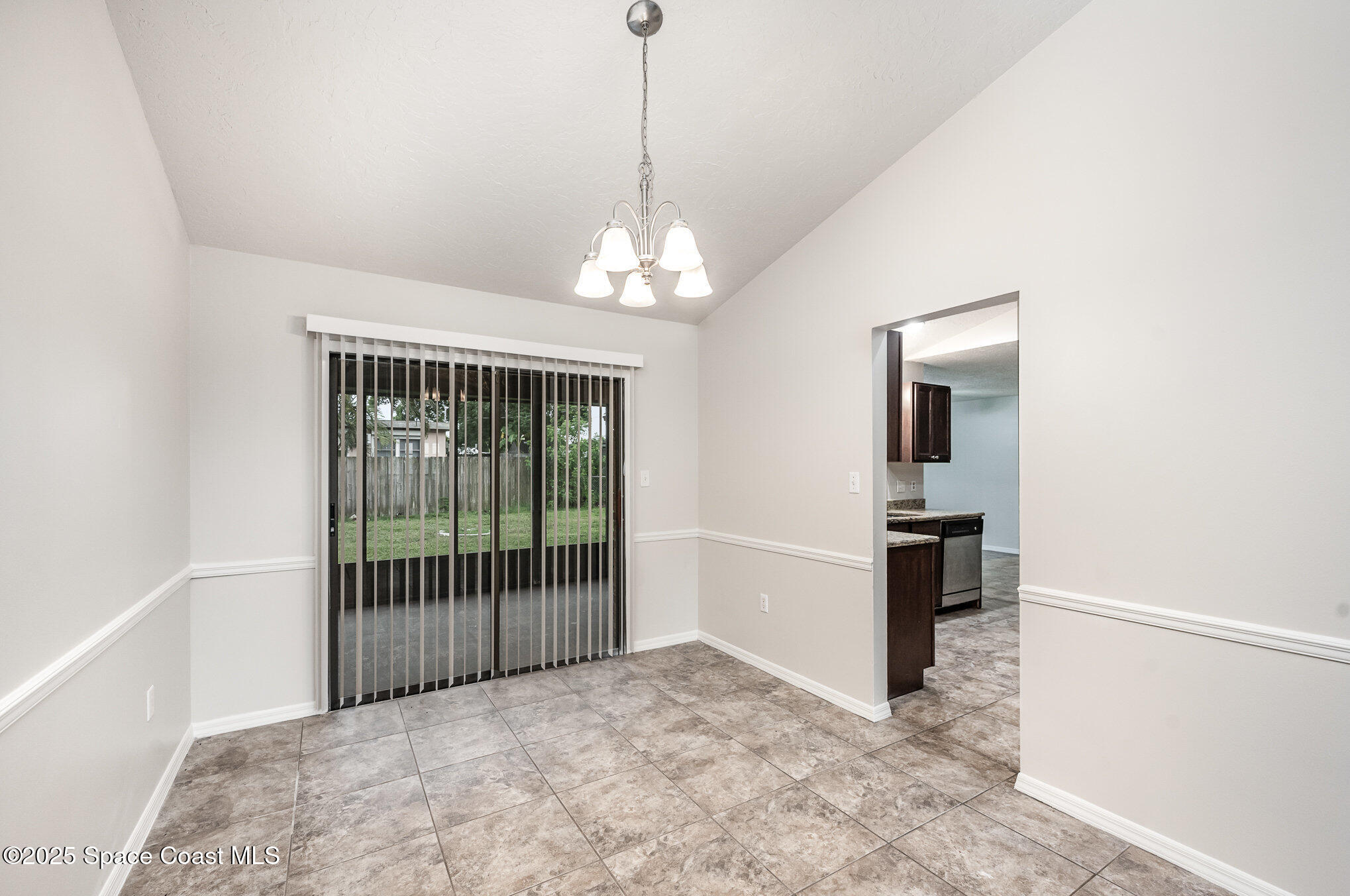 2914 Kosuth Road NE