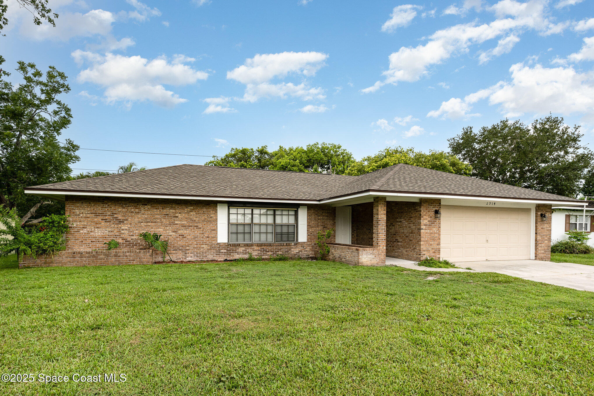 2914 Kosuth Road NE