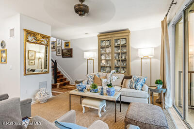 1635 42nd Square, 104