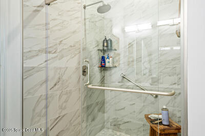 1635 42nd Square, 104