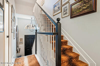 1635 42nd Square, 104