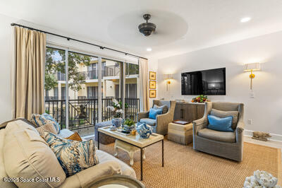 1635 42nd Square, 104