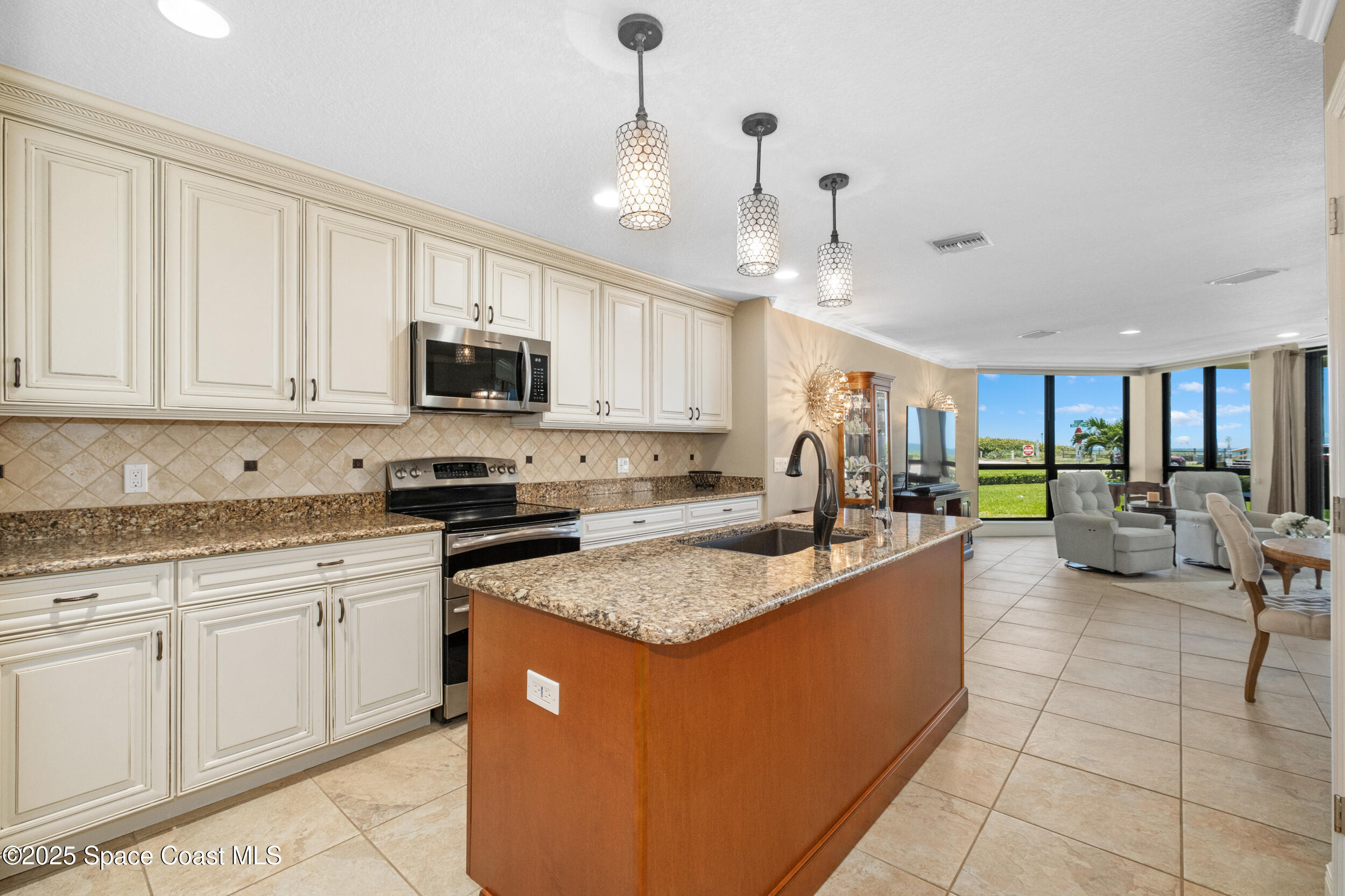 700 Wavecrest Avenue, 102