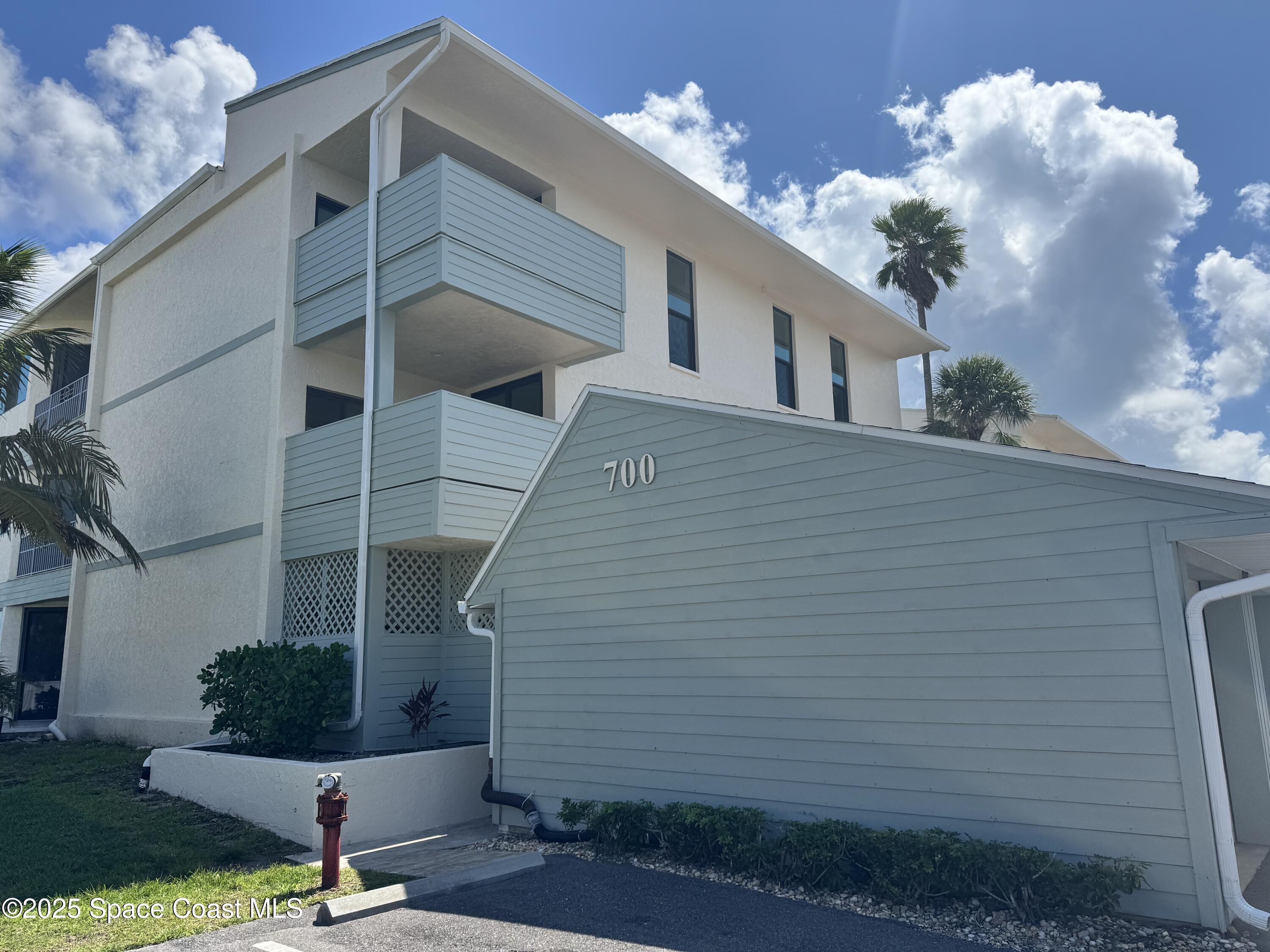 700 Wavecrest Avenue, 102