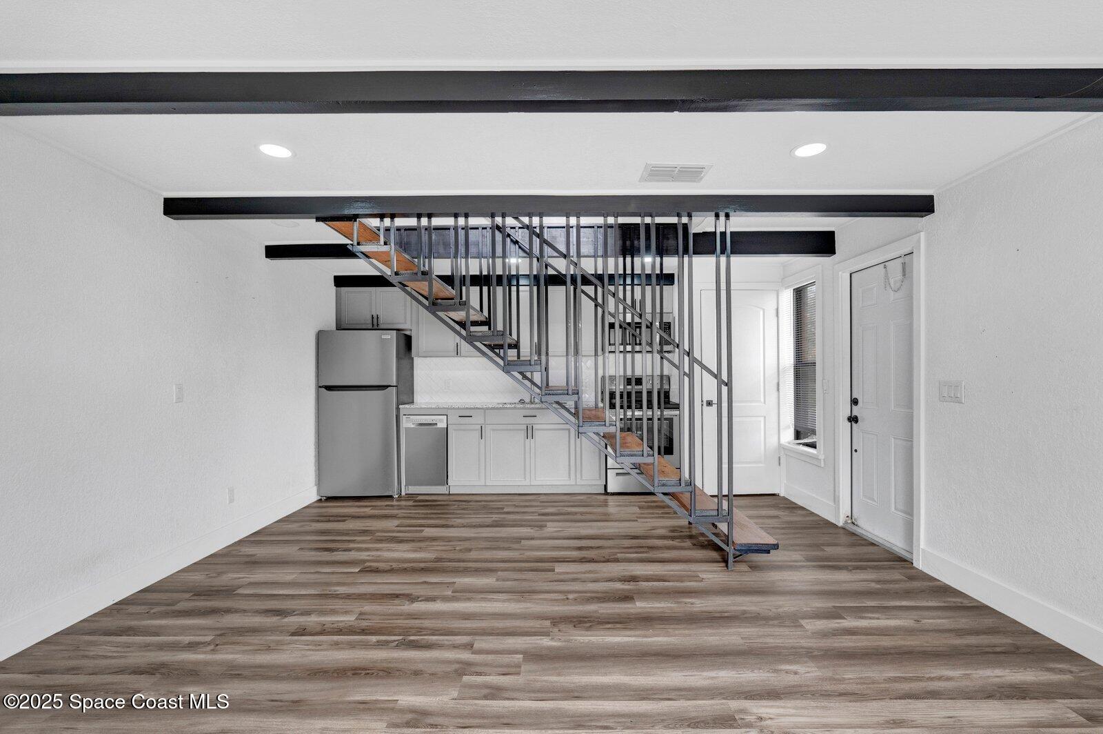3912 Overlook Drive, 38