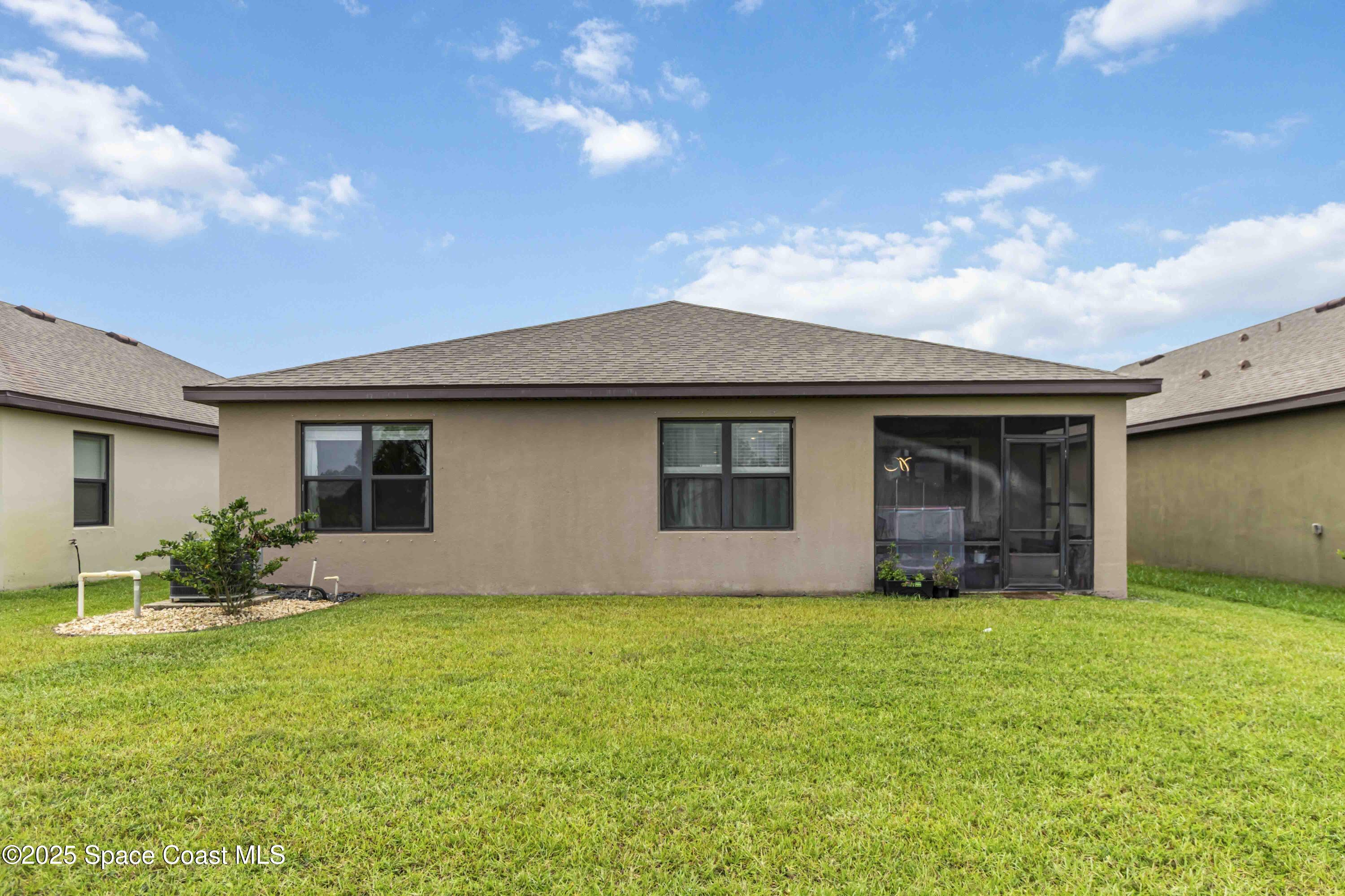 1903 Farmhouse Road SE