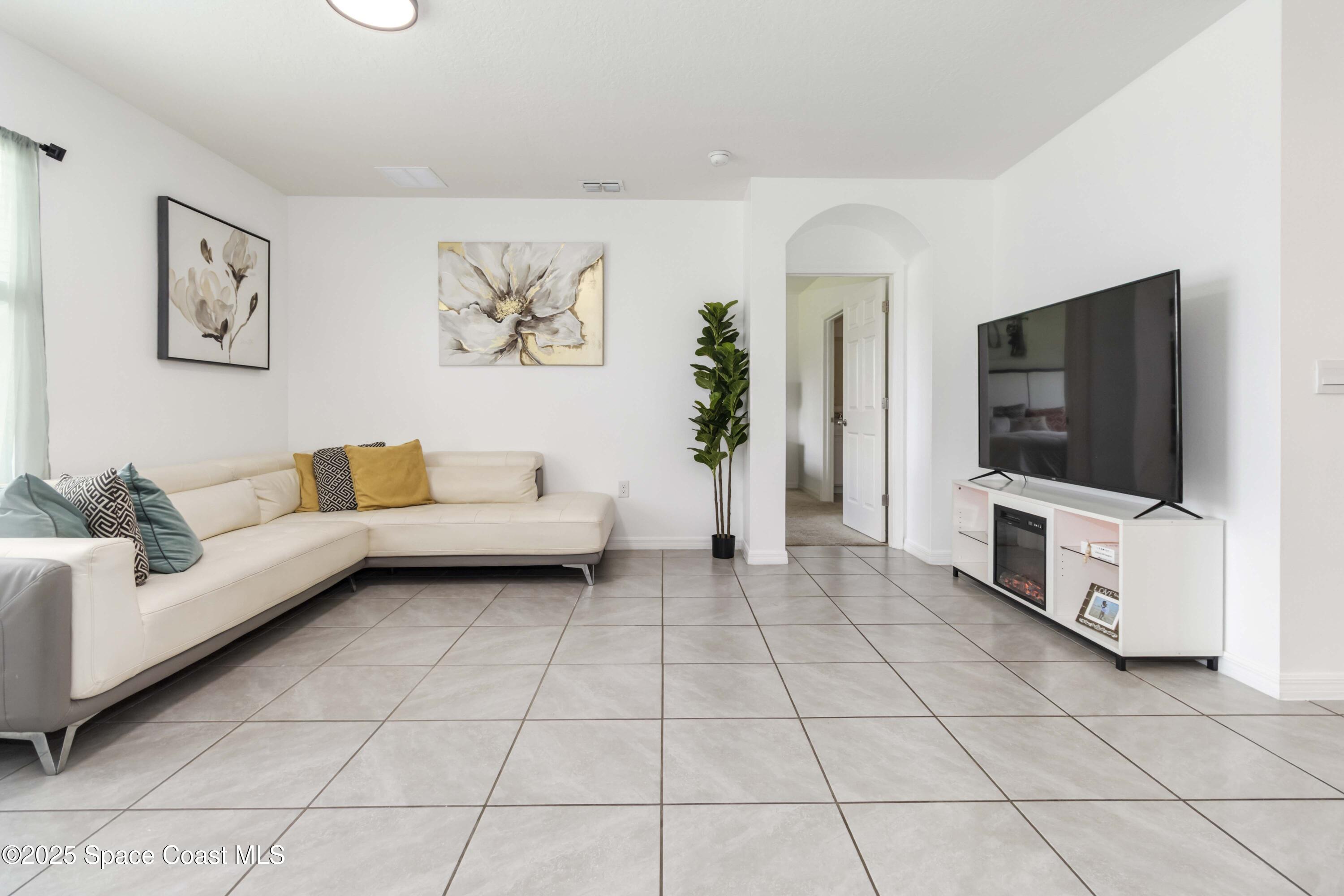 1903 Farmhouse Road SE