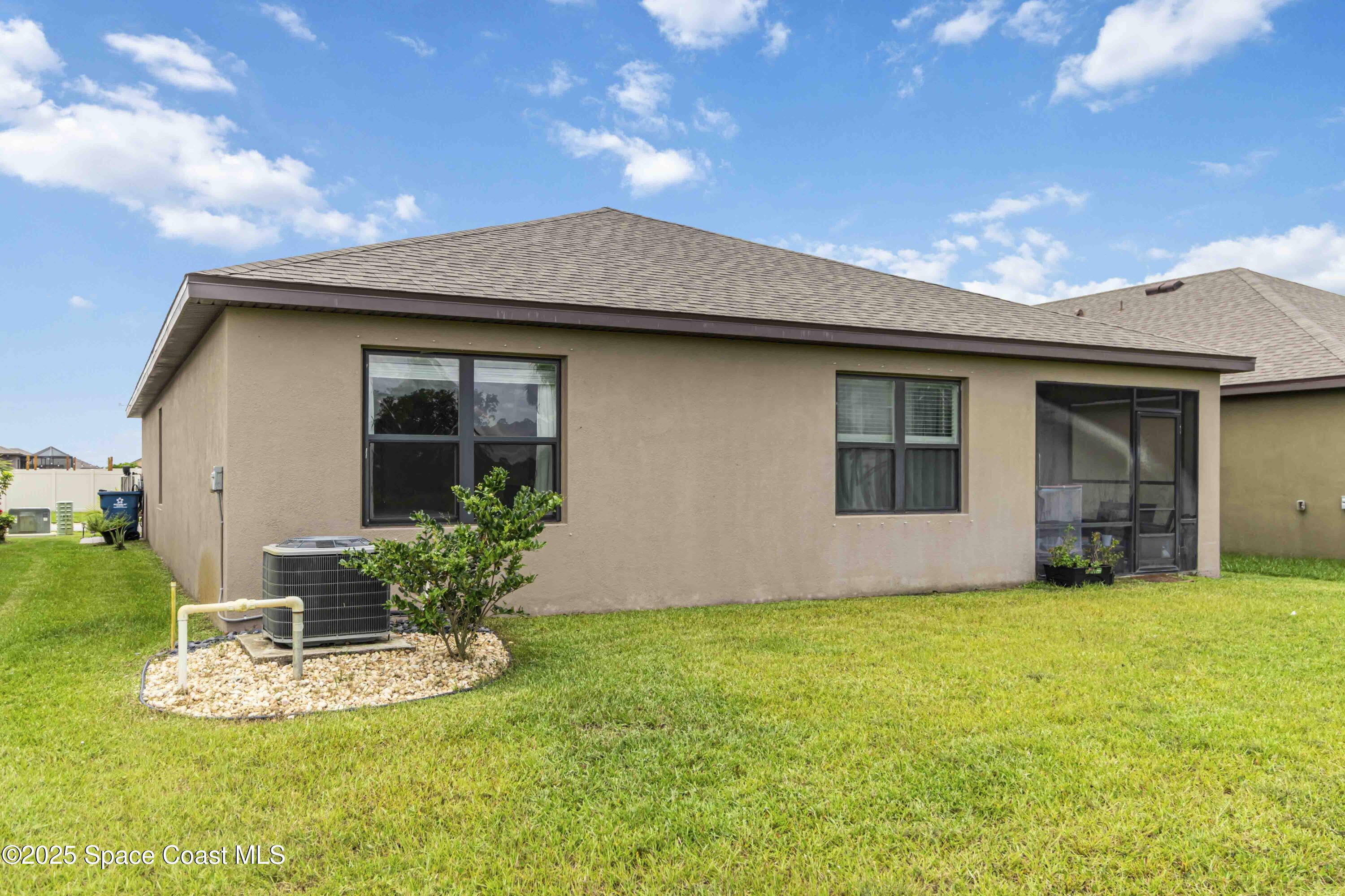 1903 Farmhouse Road SE