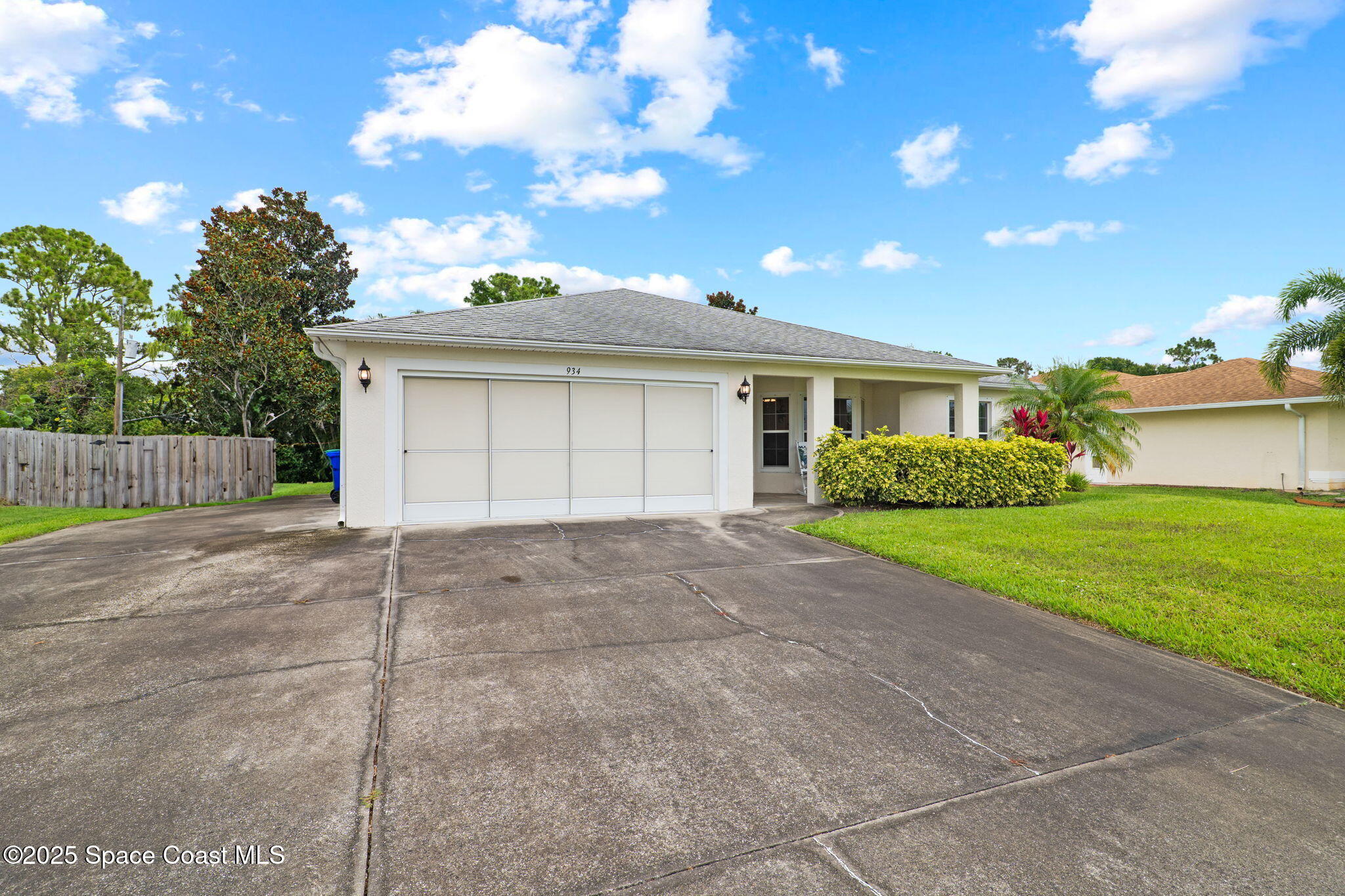 934 Bermuda Avenue