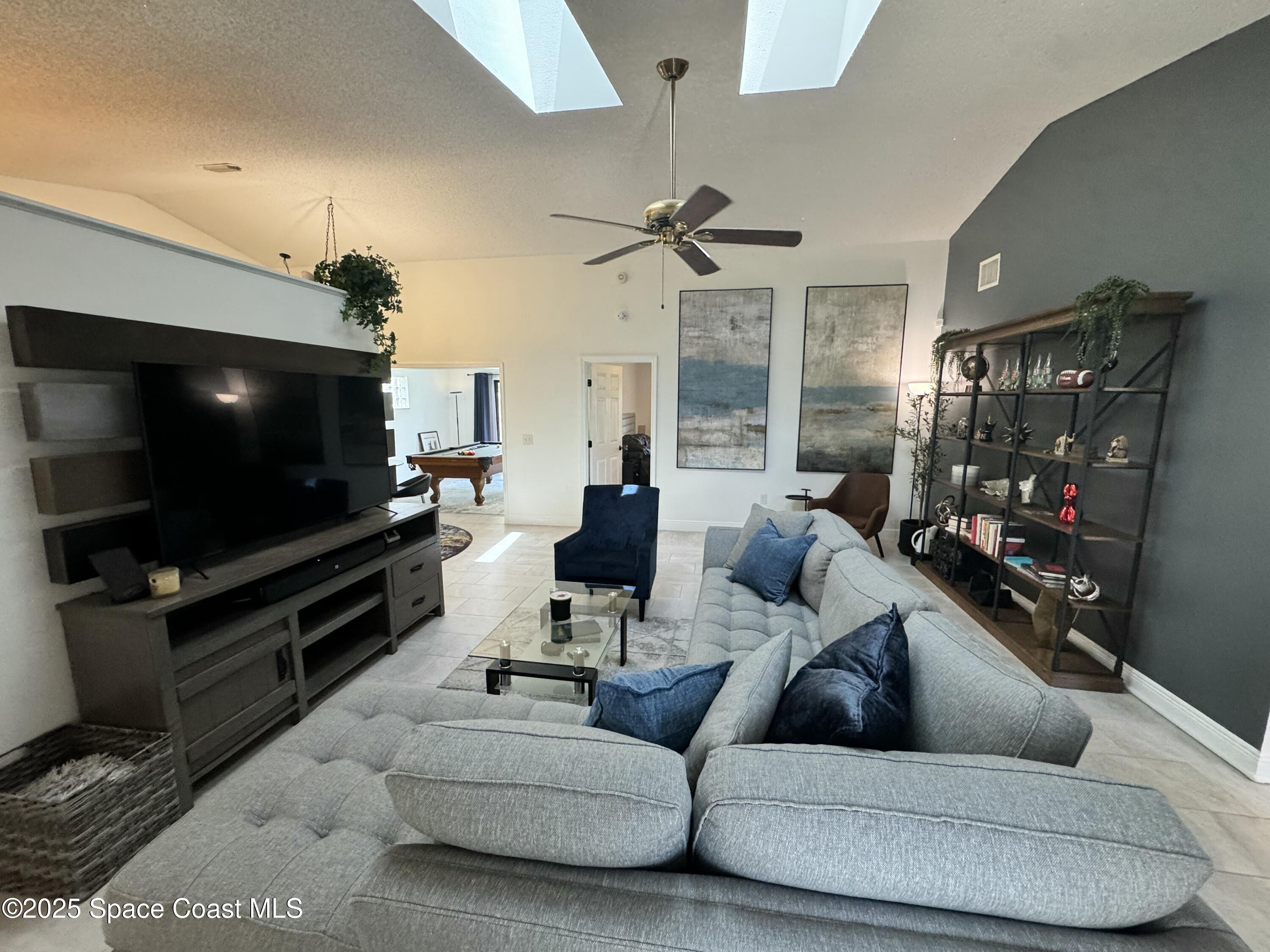 1436 Brook Drive, Melbourne