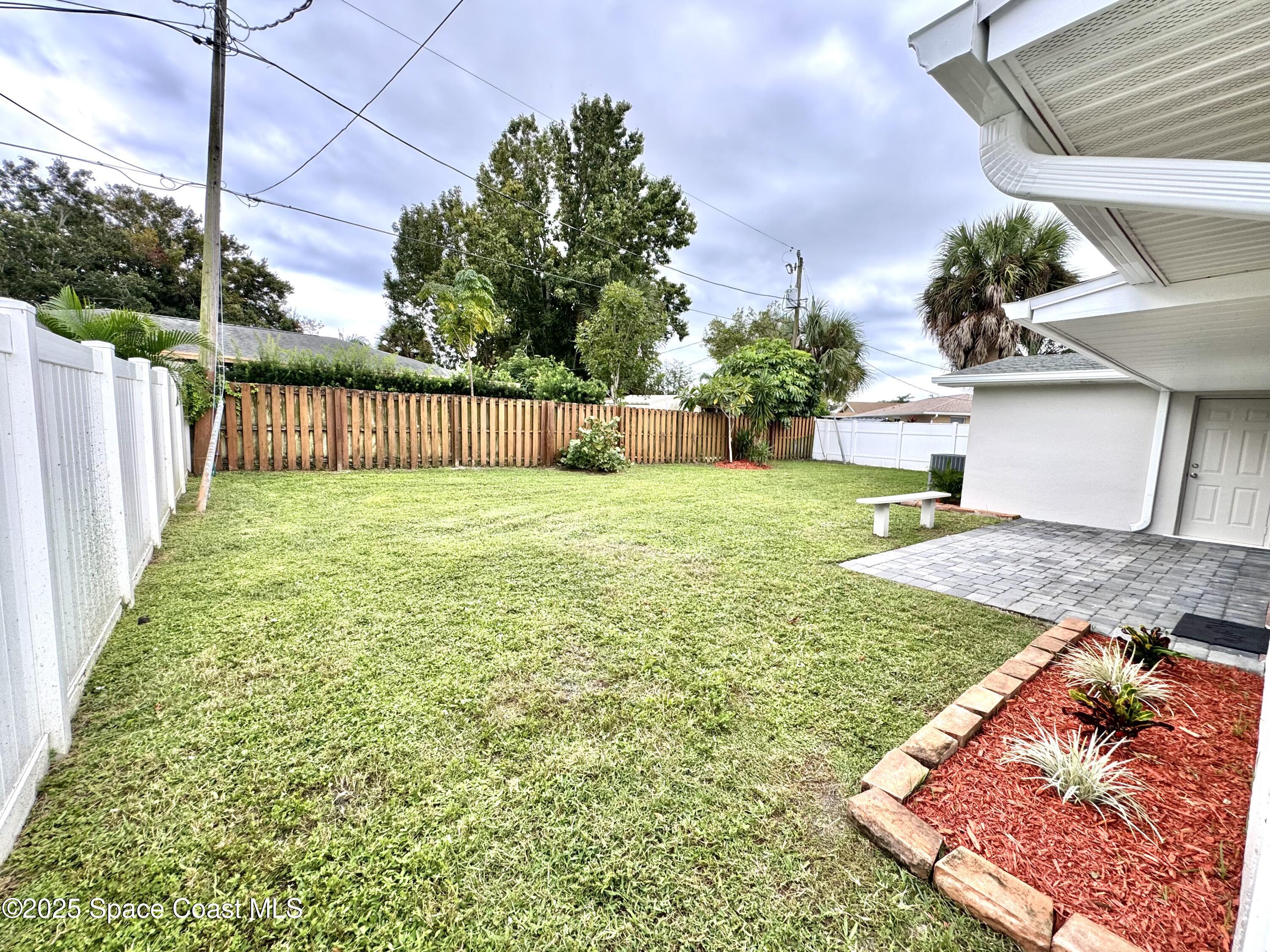 789 Walnut Drive