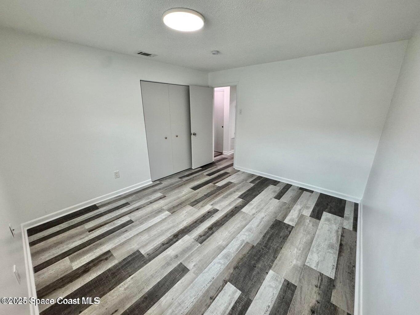 789 Walnut Drive