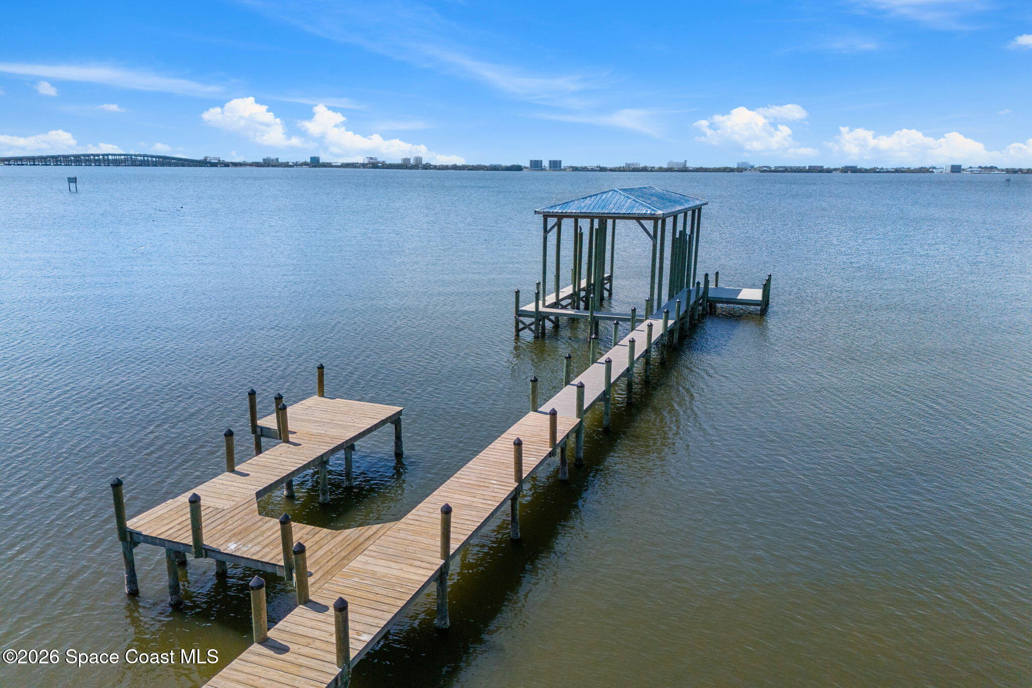 1000 N Riverside Drive