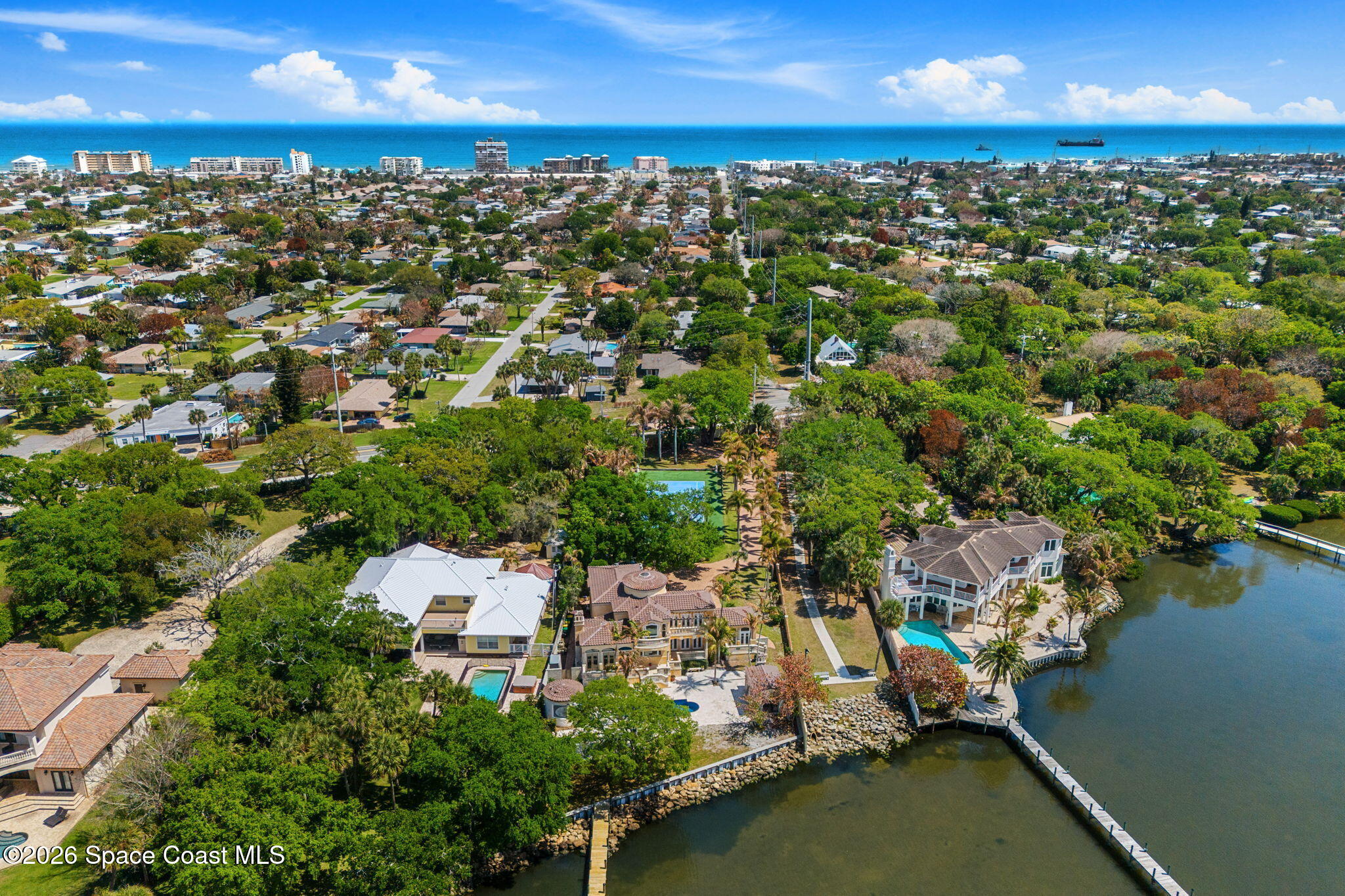 1000 N Riverside Drive