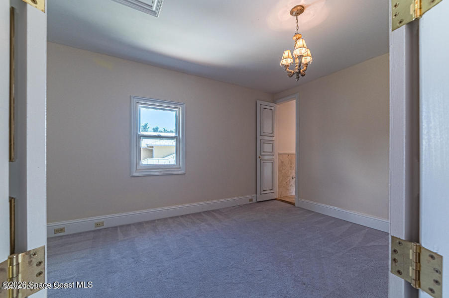 1000 N Riverside Drive