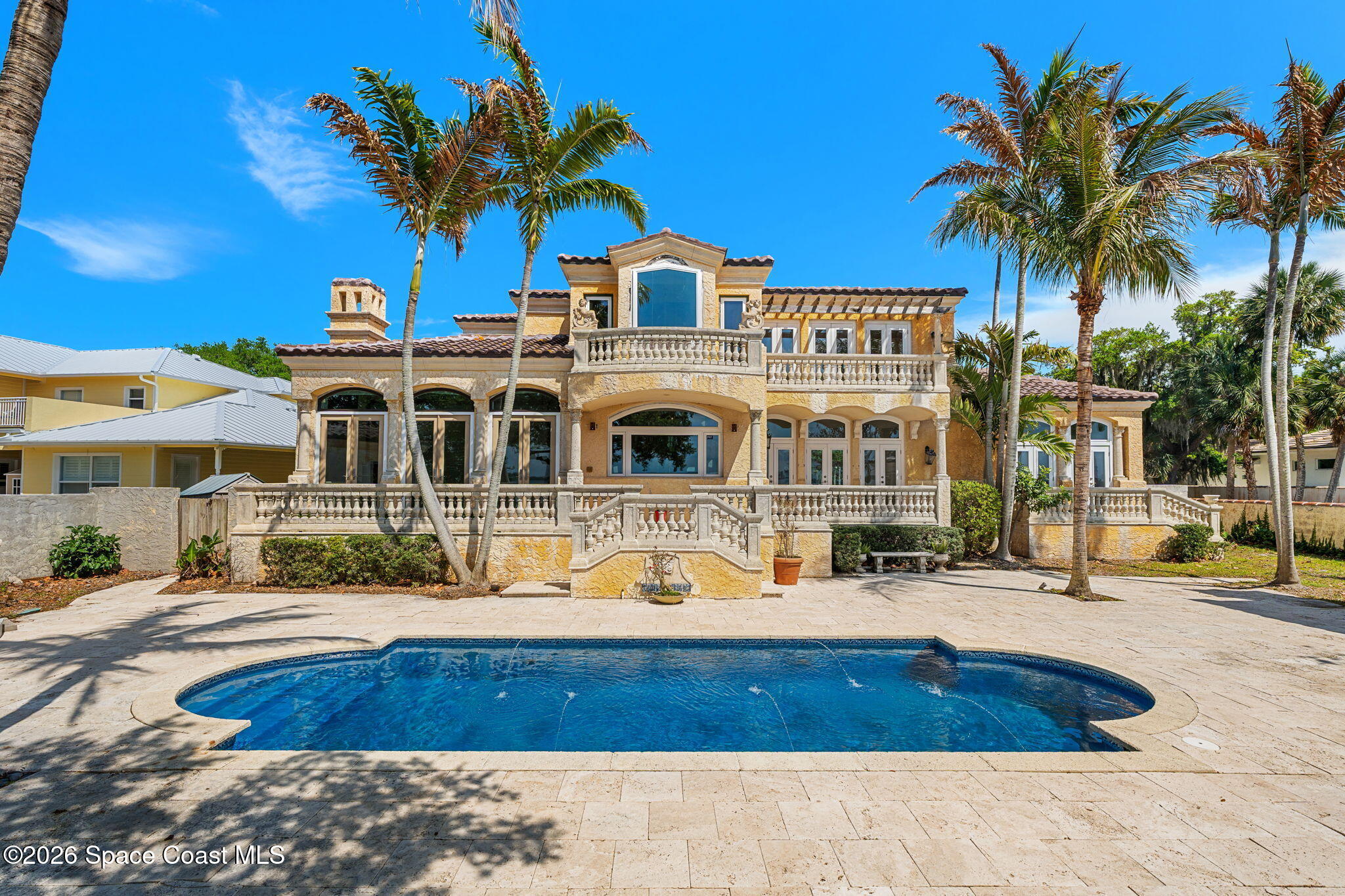 1000 N Riverside Drive