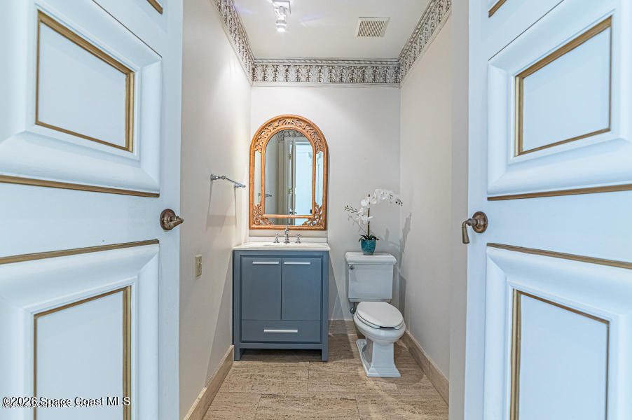 1000 N Riverside Drive