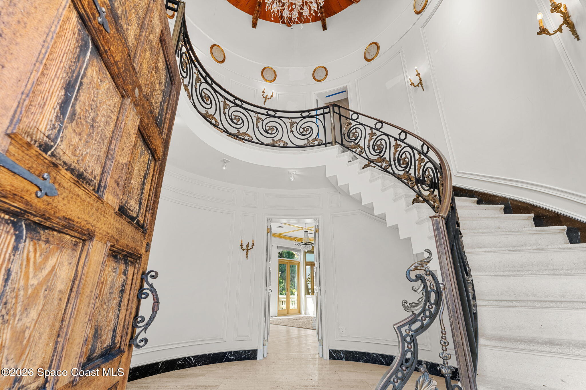 1000 N Riverside Drive